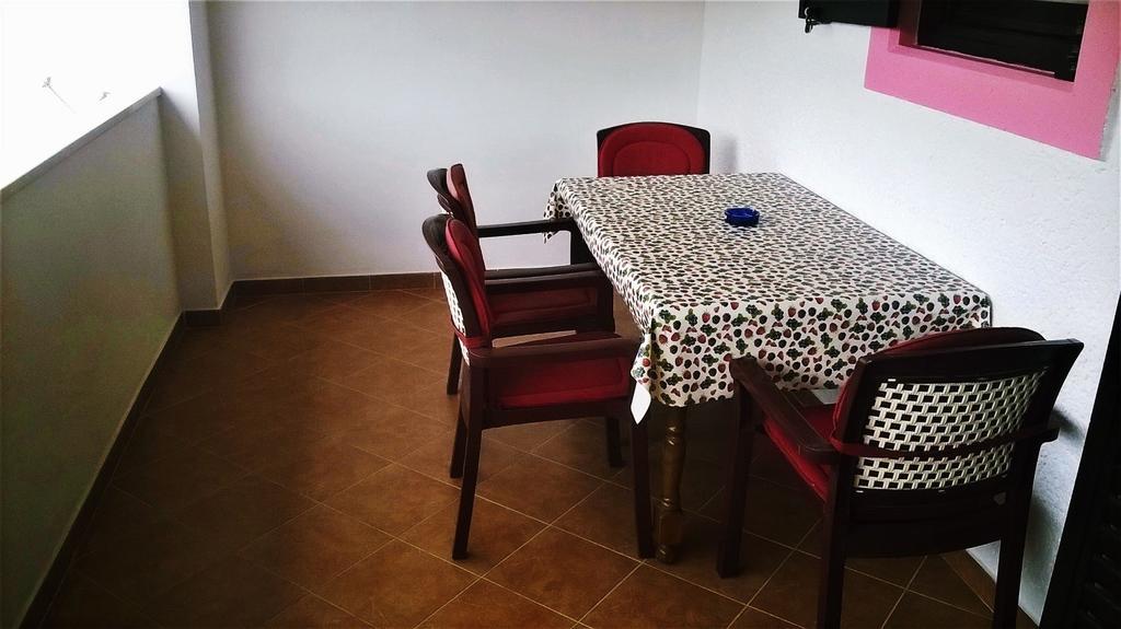 Apartments Lea Porec Esterno foto