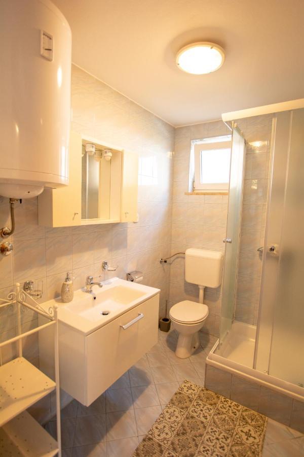 Apartments Lea Porec Esterno foto